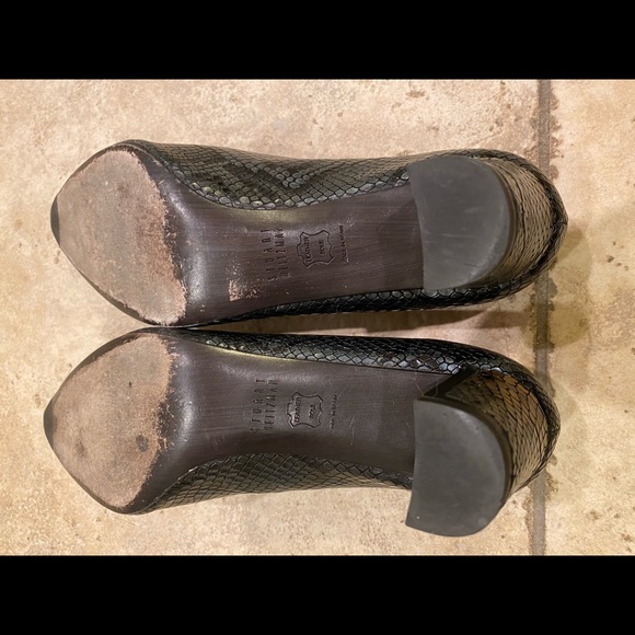 Sale!  BOGO Stuart Weitzman Metallic Snakeskin Pumps Size 7 EUC - Picture 5 of 5